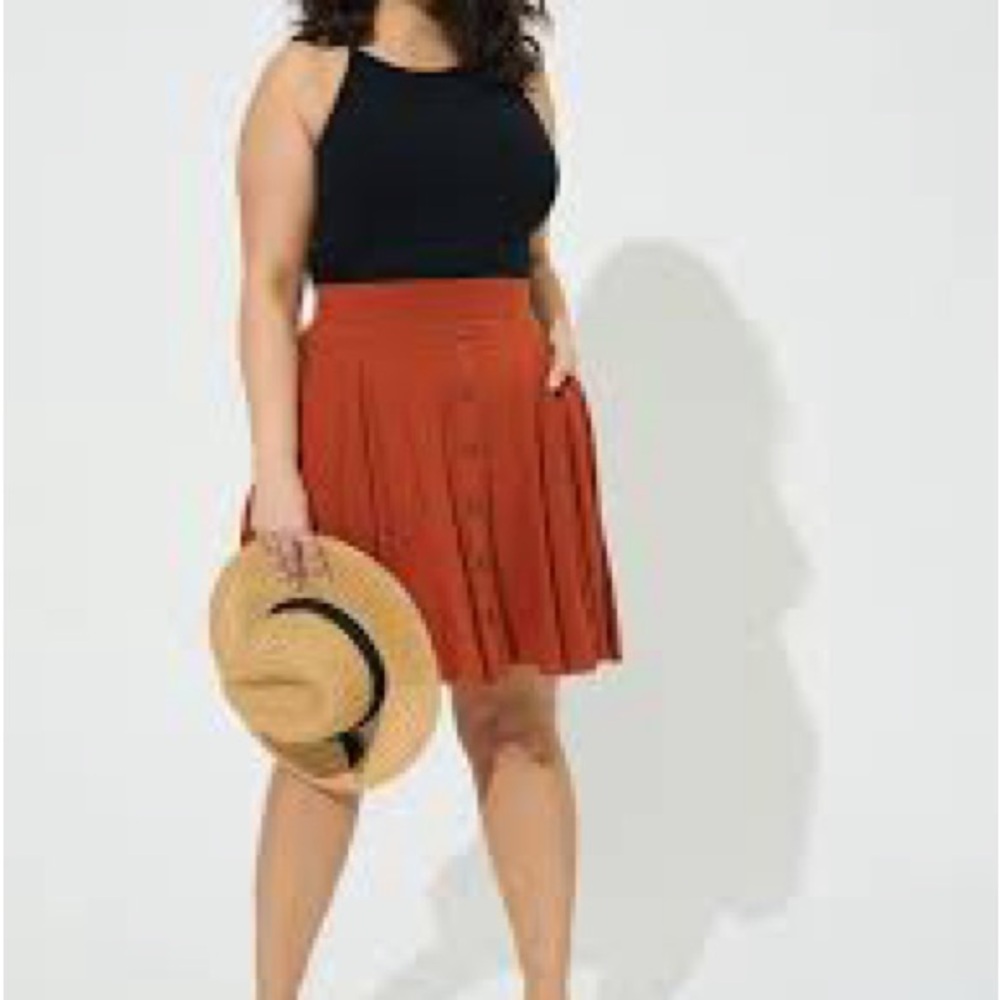 Torrid Super Soft Mini Button Up Skater Skirt ~ plus size fall vibes
